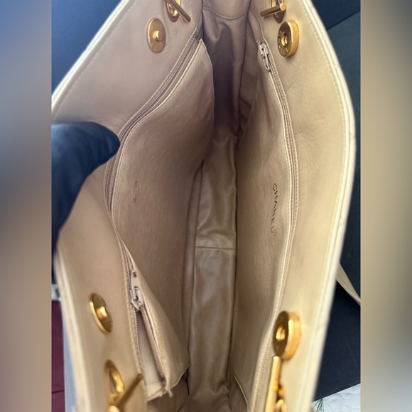 Chanel Metellase Chain Shoulder Bag - Picture 11 of 16